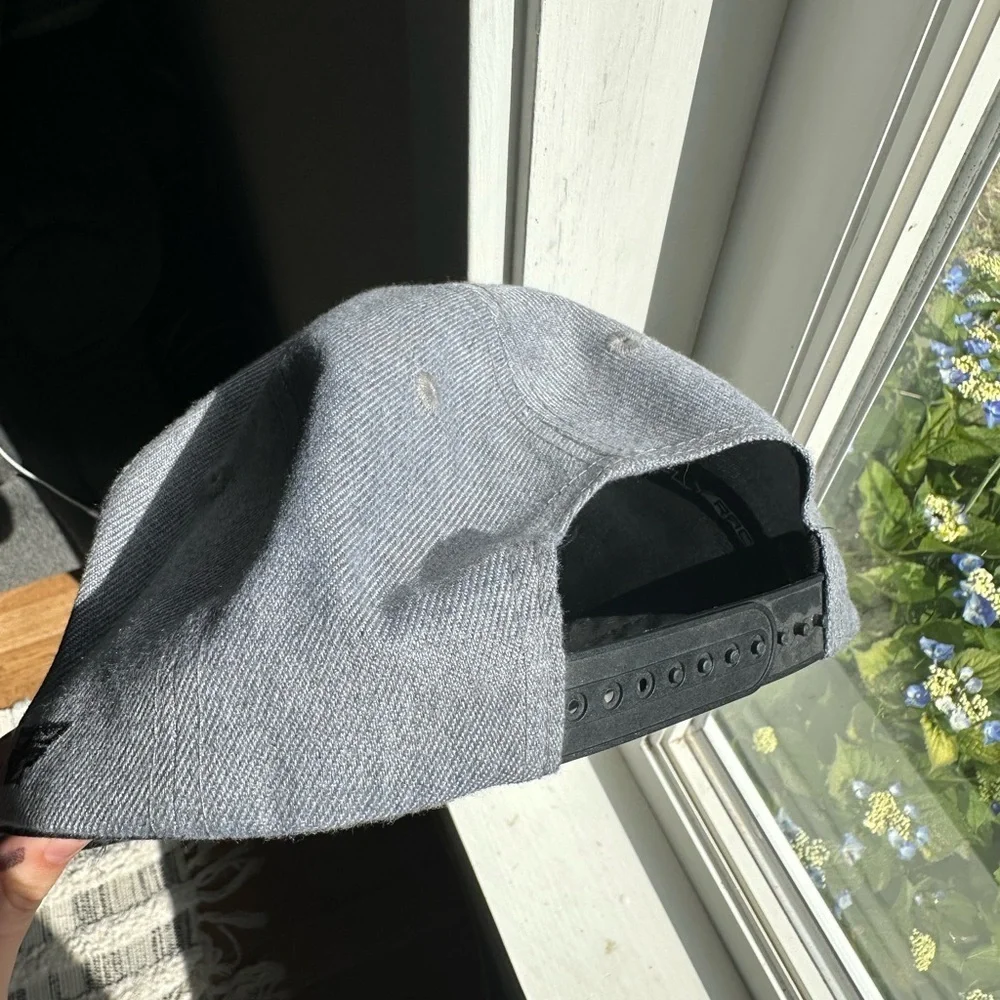 Fly Racing gray & black hat
